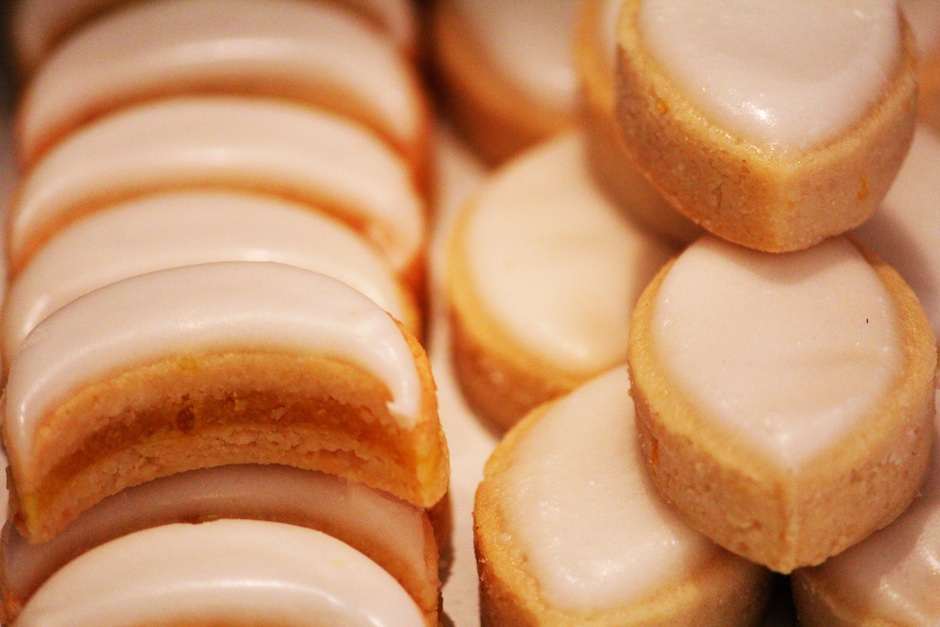 Soucieux de vous offrir le meilleur et un goût authentique, nos gâteaux Marocains sont élaborés